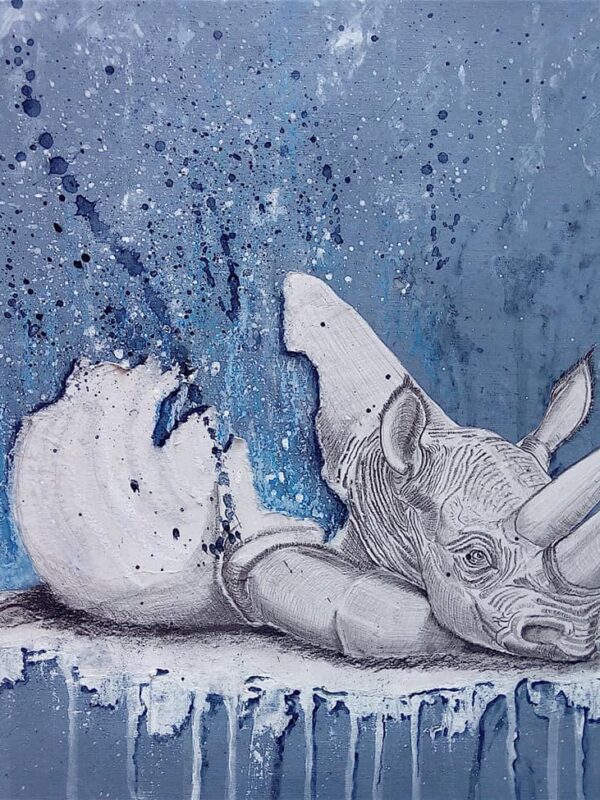 Aquarelle aux tons bleus et blanc représenatnt un jeune et triste rhinocéros