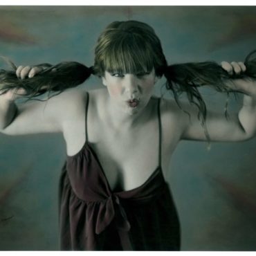 Art Pictural. VirgiPop est une photographie argentique éditée sur papier Baryté et colorée au pinceau par Franck Brizzi.